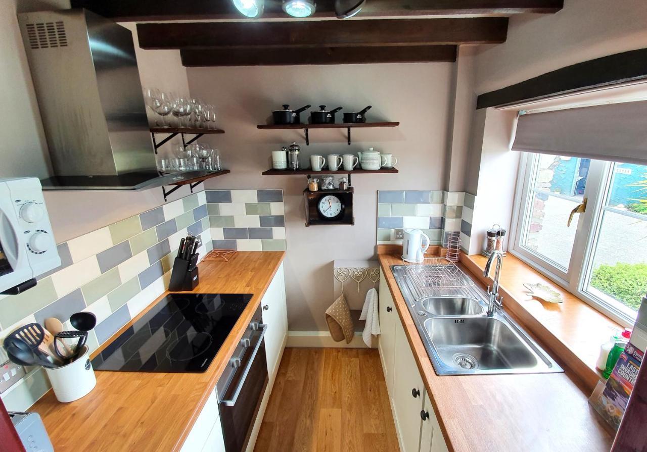 Stable Cottage นาร์เบิร์ธ ภายนอก รูปภาพ